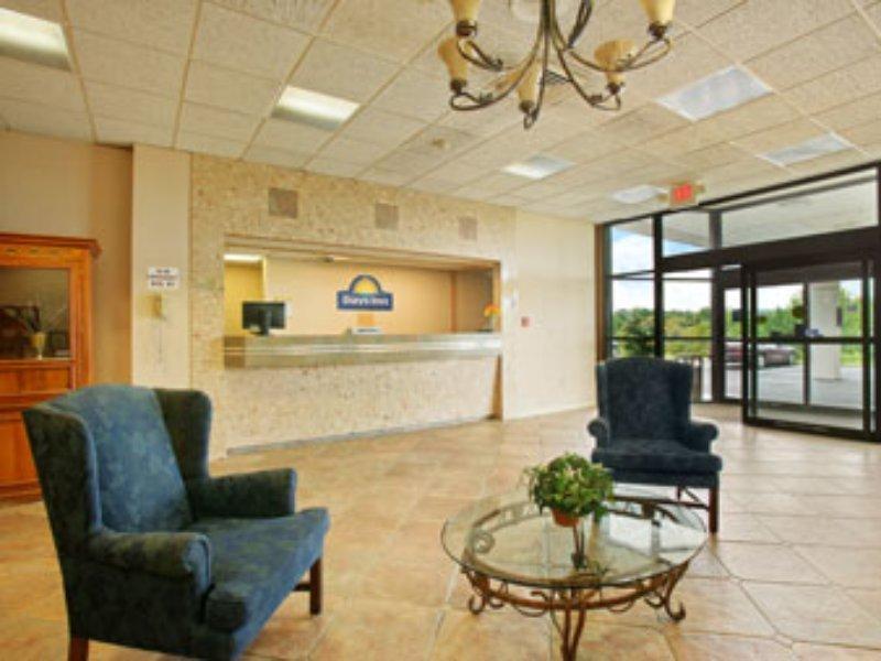 Days Inn Port Jervis Интерьер фото